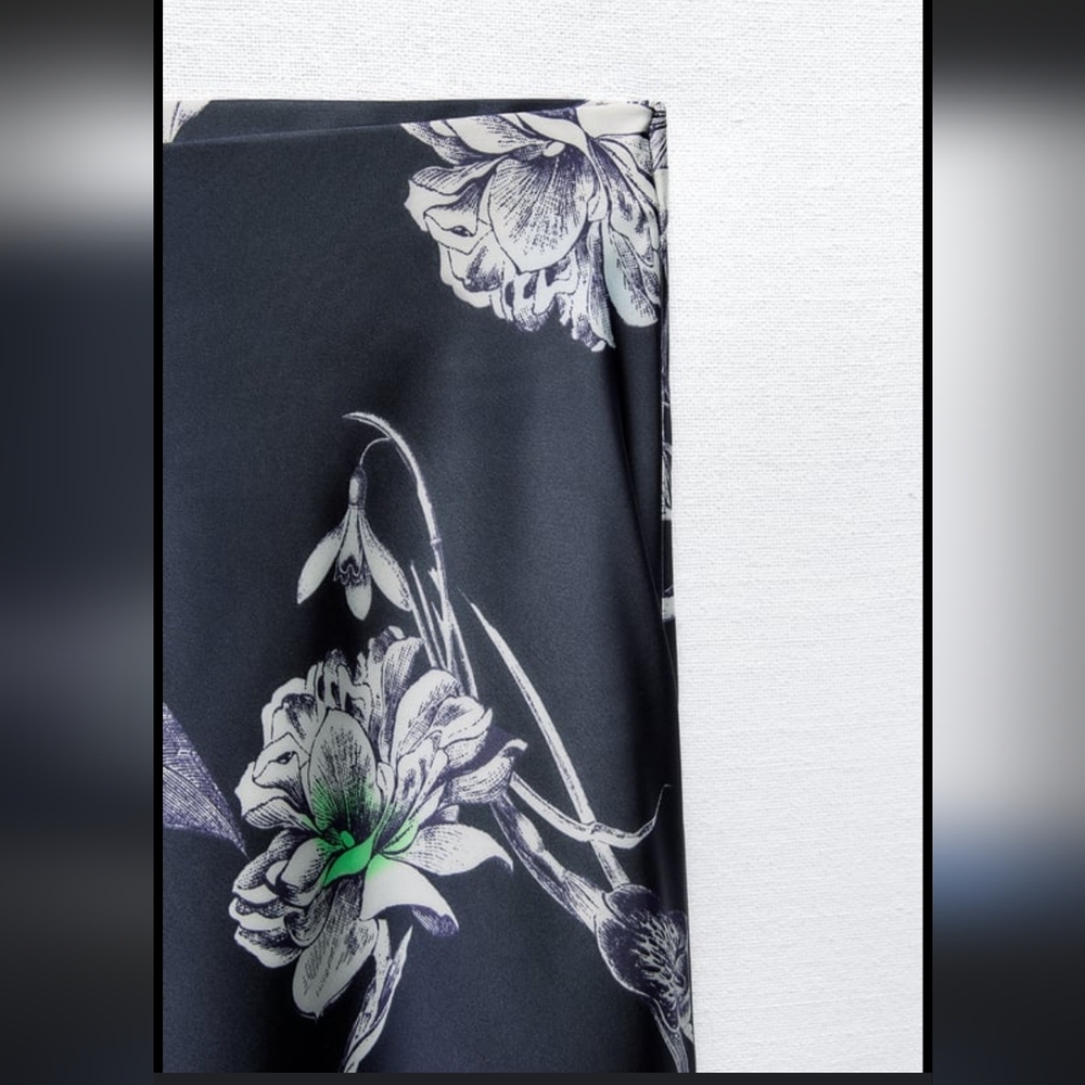 BNWT! Zara Printed satin effect midi skirt - Picture 4 of 6